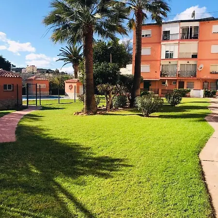 Acogedor, Tipo Estudio, Con Piscina A Tan Solo 2 Mnt De La Playa Fuengirola