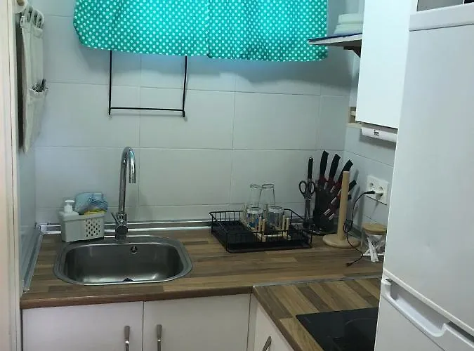 Acogedor, Tipo Estudio, Con Piscina A Tan Solo 2 Mnt De La Playa * Fuengirola