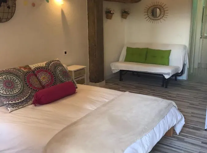 Acogedor, Tipo Estudio, Con Piscina A Tan Solo 2 Mnt De La Playa Fuengirola