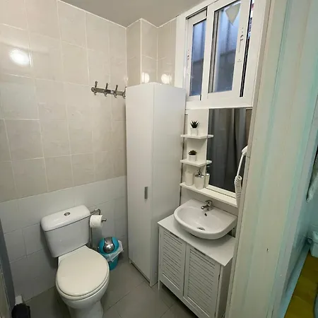 アパート Acogedor, Tipo Estudio, Con Piscina A Tan Solo 2 Mnt De La Playa フエンヒロラ